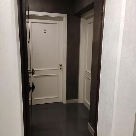 アパート Trani Residence *